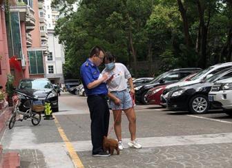深圳每周四定期查不文明养犬行为，今日查处54宗共罚款一万元