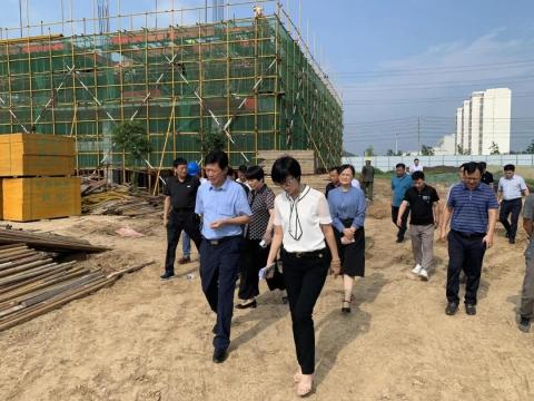 领导关怀 | 邓州市市长邓俊峰等一行领导莅临中科高新产业园现场办公指导工作！！