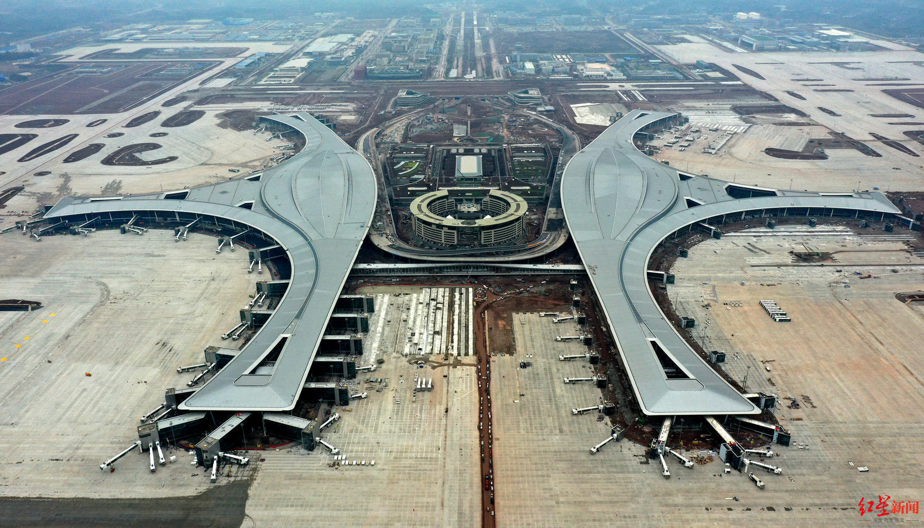 成都天府新区飞机场图片
