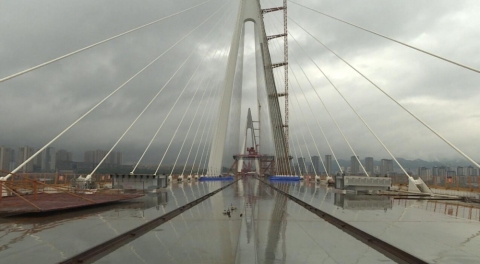 合龙在即!白居寺长江大桥跨铁路施工全部完成
