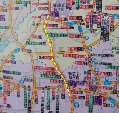 泰安高速交警回应:去年是京台高速北京方向(泰安到济南)半幅封