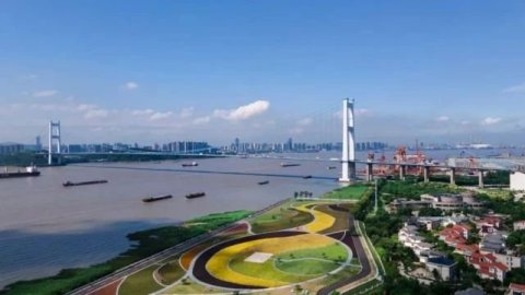 靖江滨江新城立足打造生态绿色、智慧便捷、休闲文气、宜居宜商的